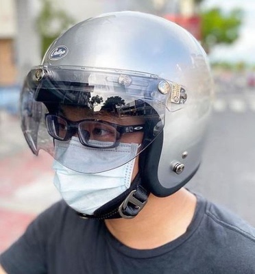 台湾复古摩托车头盔防风遮阳平面镜片 半盔通用飞行员半截短镜片