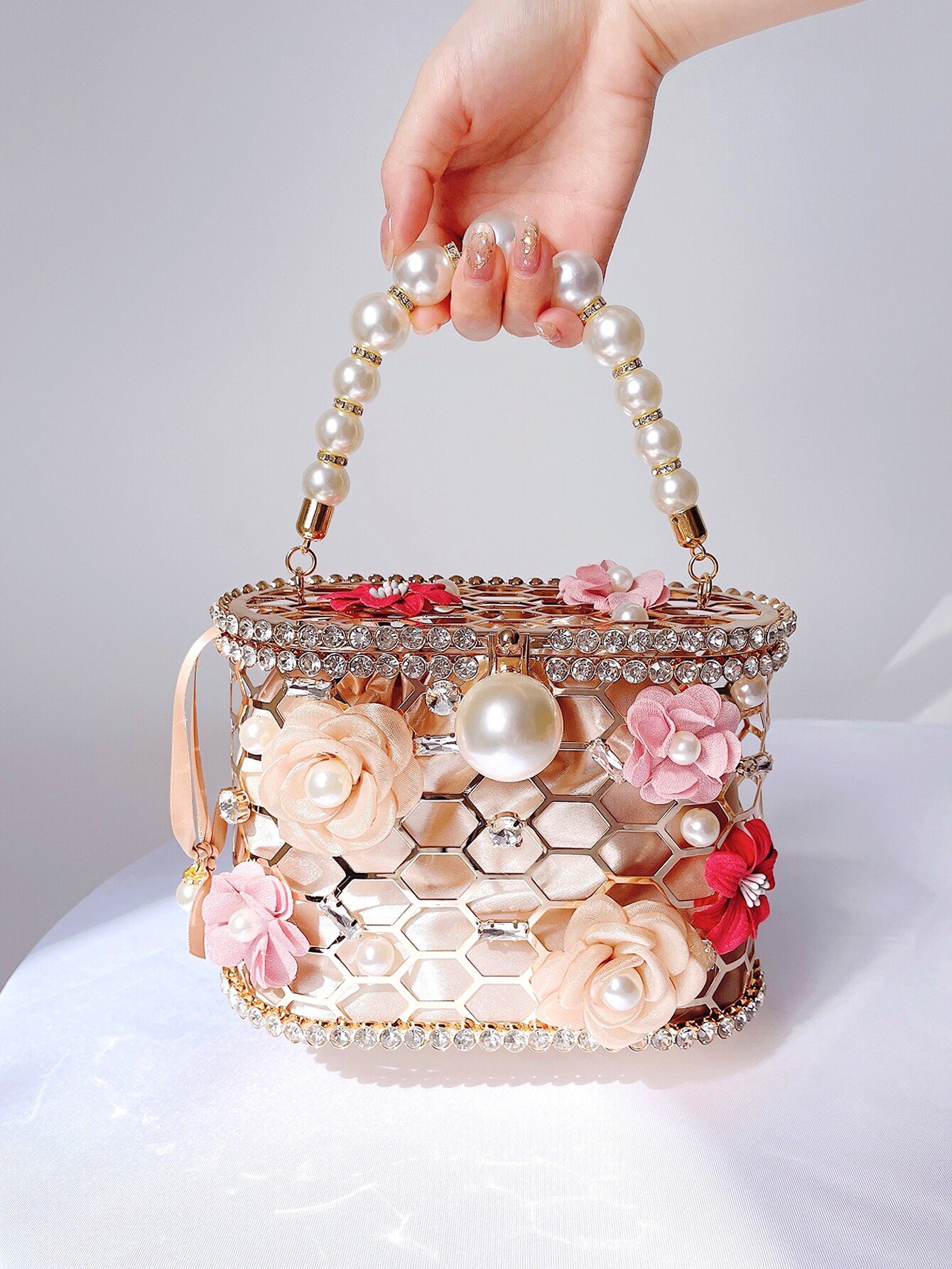 金属晚宴包手提包珍珠包女包大容量手拿包拎包鸟笼小包包