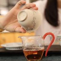 新羽新品 小號手工耐熱玻璃公杯紅色金箔把公道杯茶海分茶器精致