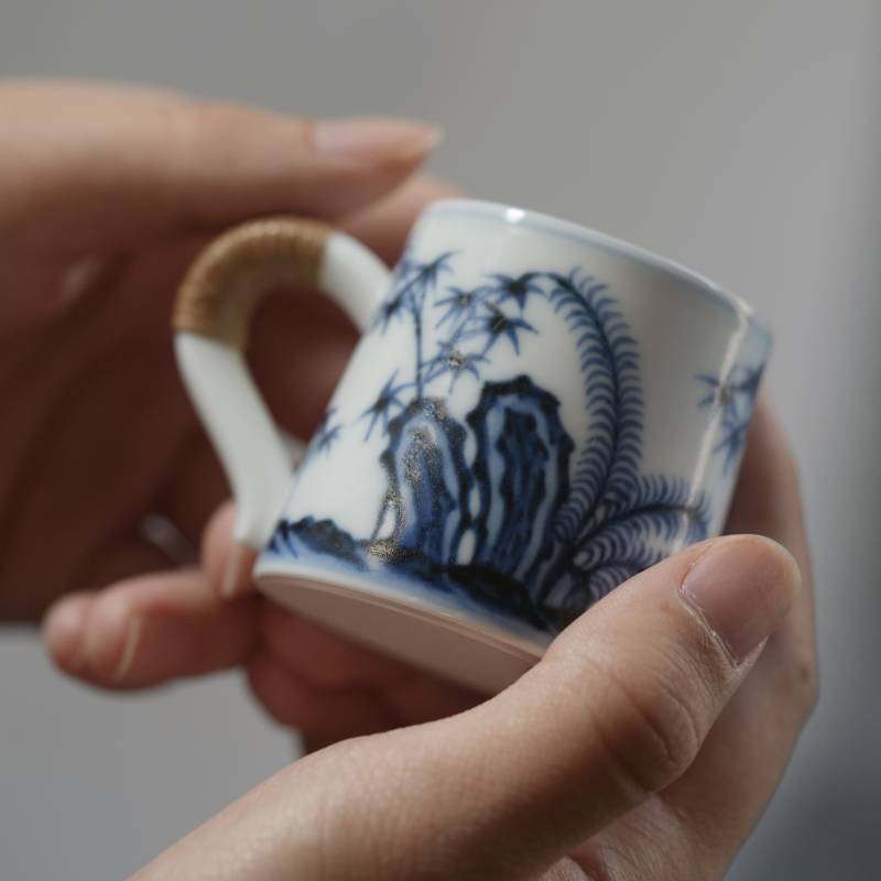 枕石向野蔓青缠枝纹mini马克杯