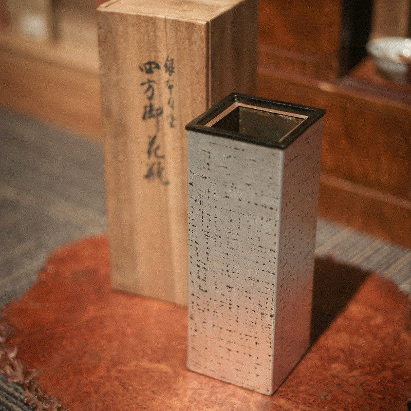 手工大漆四方花器花瓶