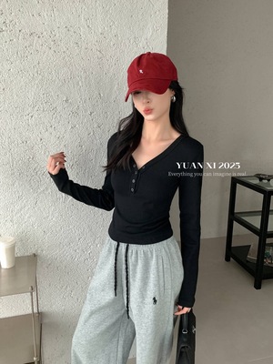 元熙3071-1秋冬季v领设计感修身显瘦百搭加绒打底衫女长袖T恤上衣