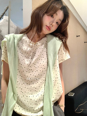 柠檬绿茶10613韩系甜美清新设计感小碎花短袖T恤女夏宽松显瘦上衣