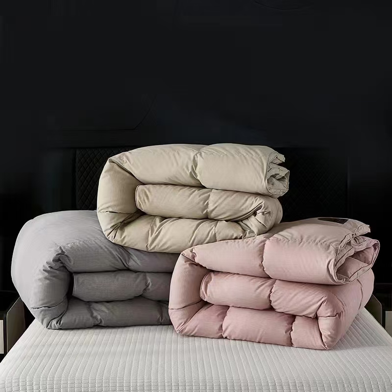 直播间现充 99鹅吊绒送200克全棉180支防跑绒被壳静音软加厚冬被