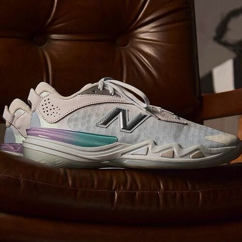 NewBalance联名款男低帮篮球鞋