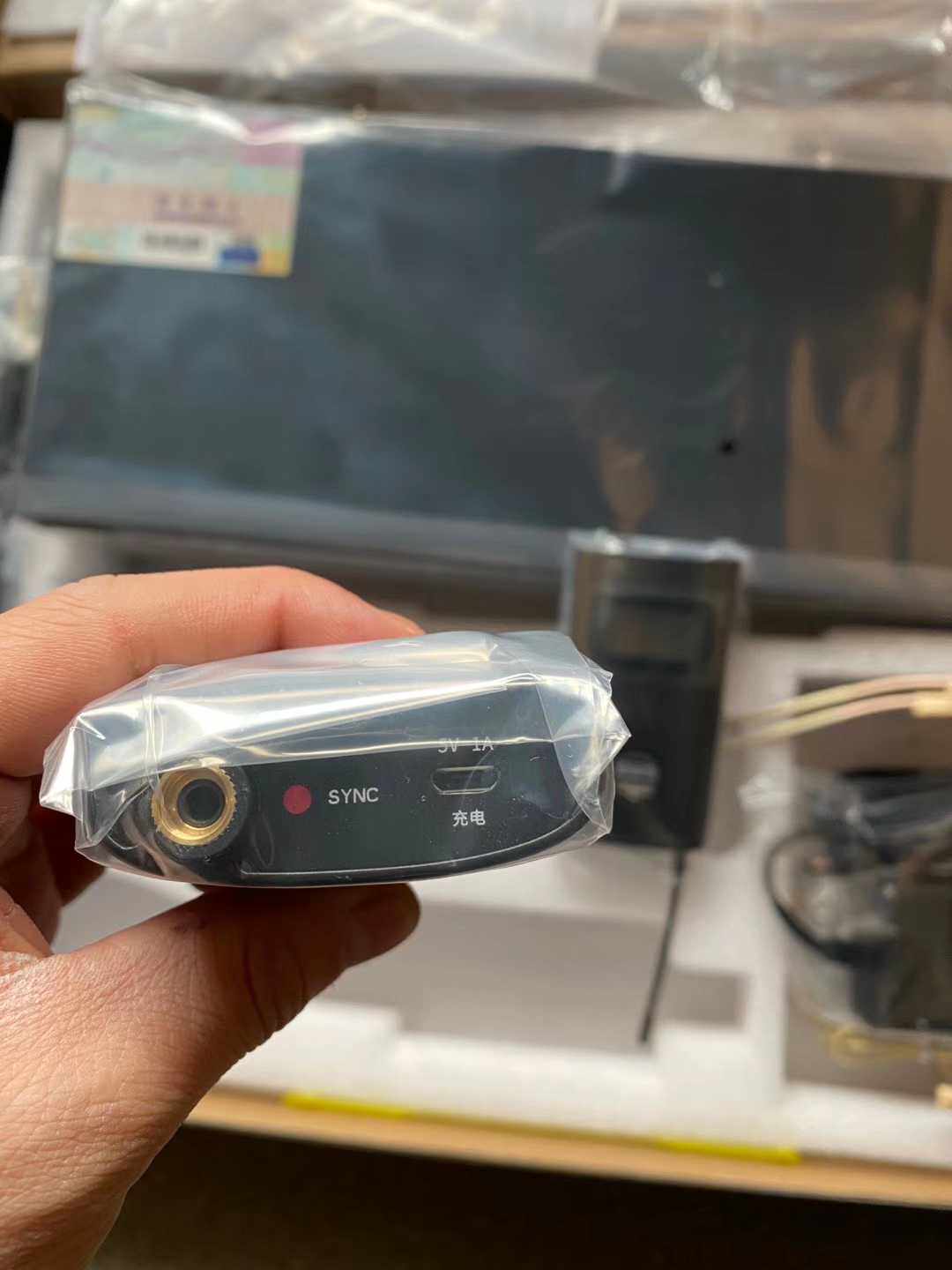 无线头戴话筒耳麦话筒内置锂电池可配手持领夹