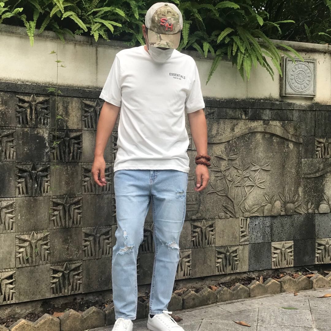 新品男士浅蓝色破洞弹力牛仔裤宽松大码小脚学生长裤水洗老爹长裤