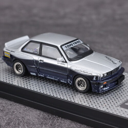 宝马E30M3火箭兔车模