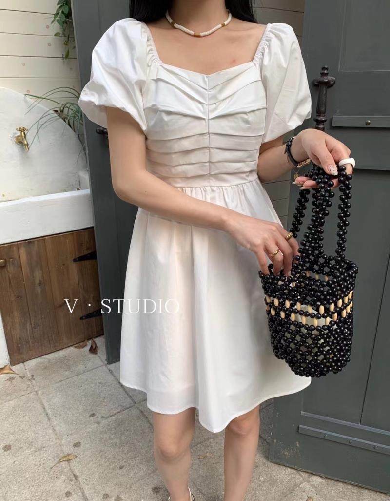 法式方领初恋连衣裙女夏季甜美泡泡袖收腰小个子a字茶歇短裙子