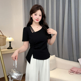 胖mm遮肚显瘦不规则上衣 T恤夏季 300斤大码 设计感斜领镂空正肩短袖