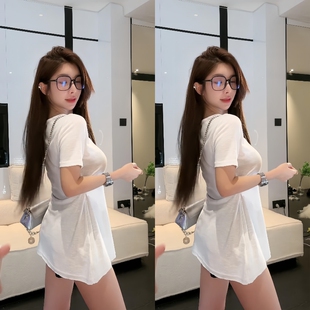 上衣新款 300斤大码 显瘦宽松短袖 胖mm正肩夏季 设计感纯欲风t恤 女装