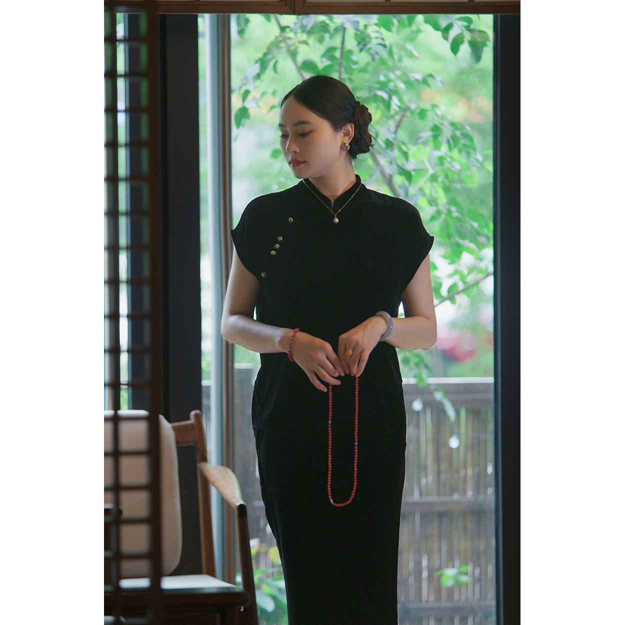 桑蚕丝真丝绒新中式国风上衣女2025春夏季优雅显瘦清冷感套装裤子