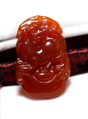 2025年生肖狗红玛瑙吊坠玉坠开运礼物吉祥物送闺蜜情人挂件项链