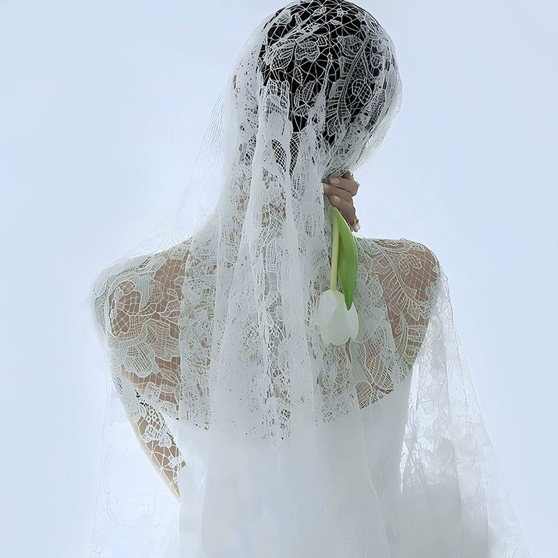造型师化妆师蕾丝婚纱照全网火爆