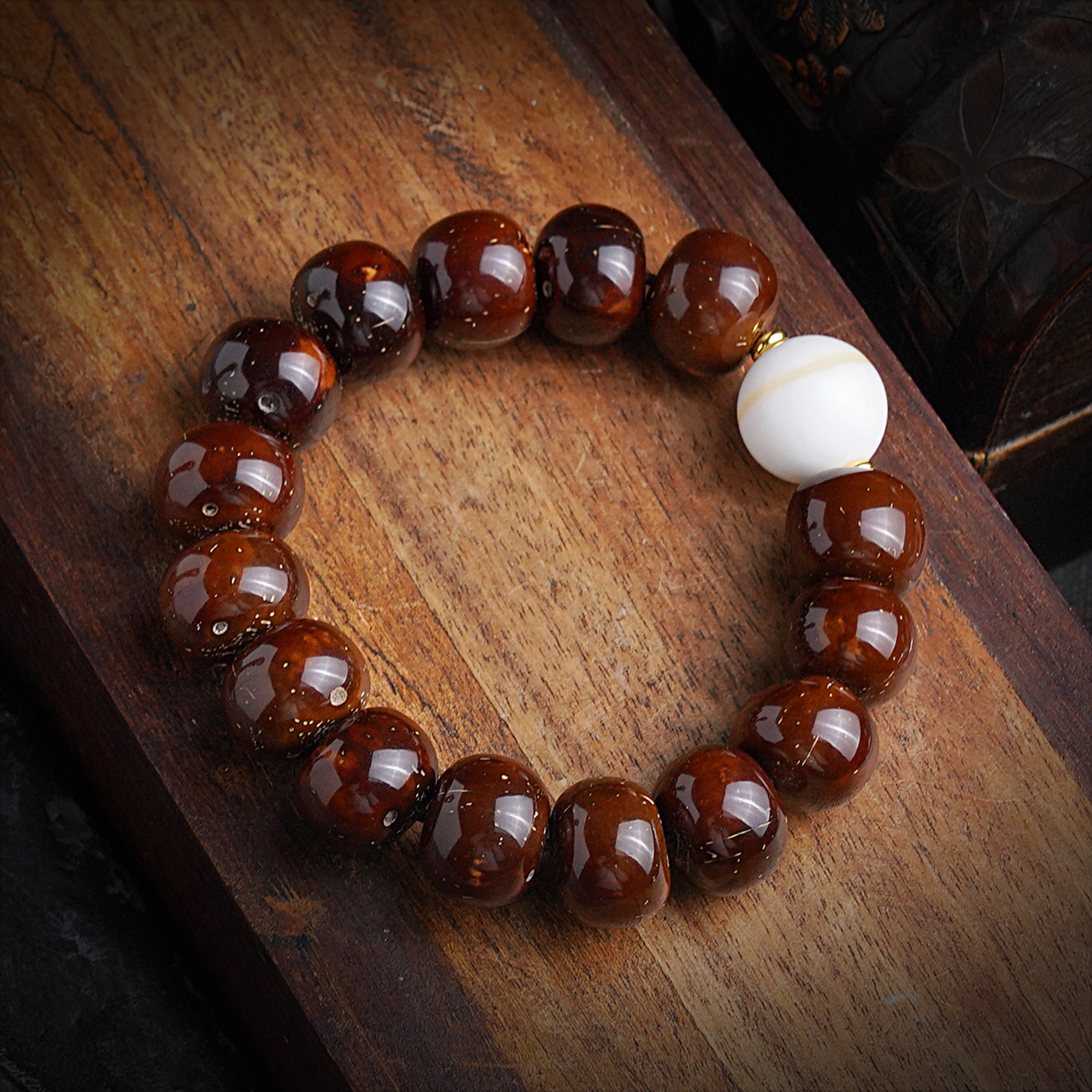 菩提手串招财紫金鼠天然光珠