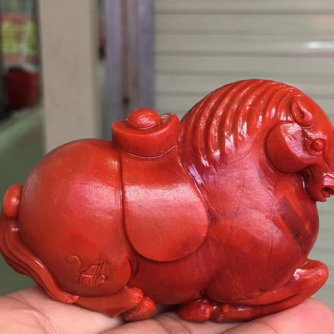 天然南红玛瑙雕刻吊坠项链唐马手把件满色满肉柿子红保山料