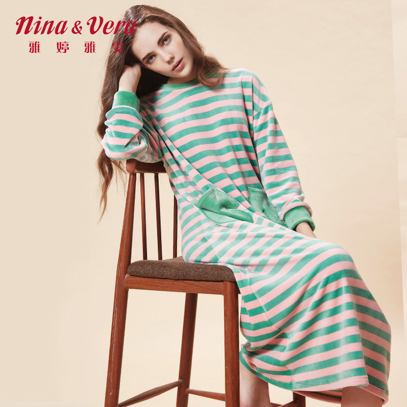 珊瑚绒睡裙女秋冬季长袖法兰绒睡衣大码中长款睡袍家居服薄款孕妇