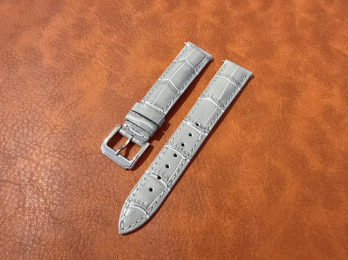 灰色针扣牛皮表带金扣