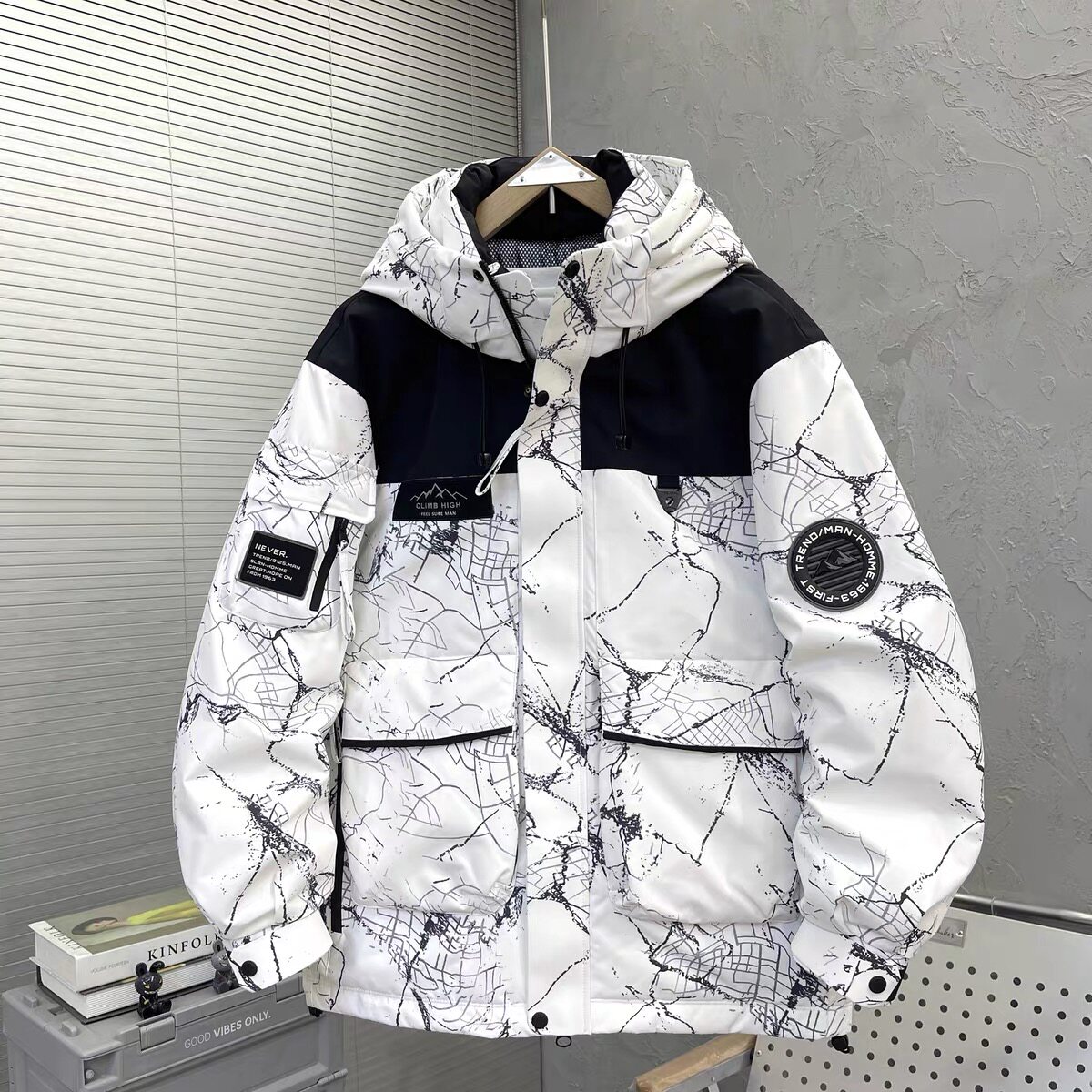 捷尔凯2025冬季新款男士短款潮流帅气保暖加厚外套迷彩服羽绒服潮