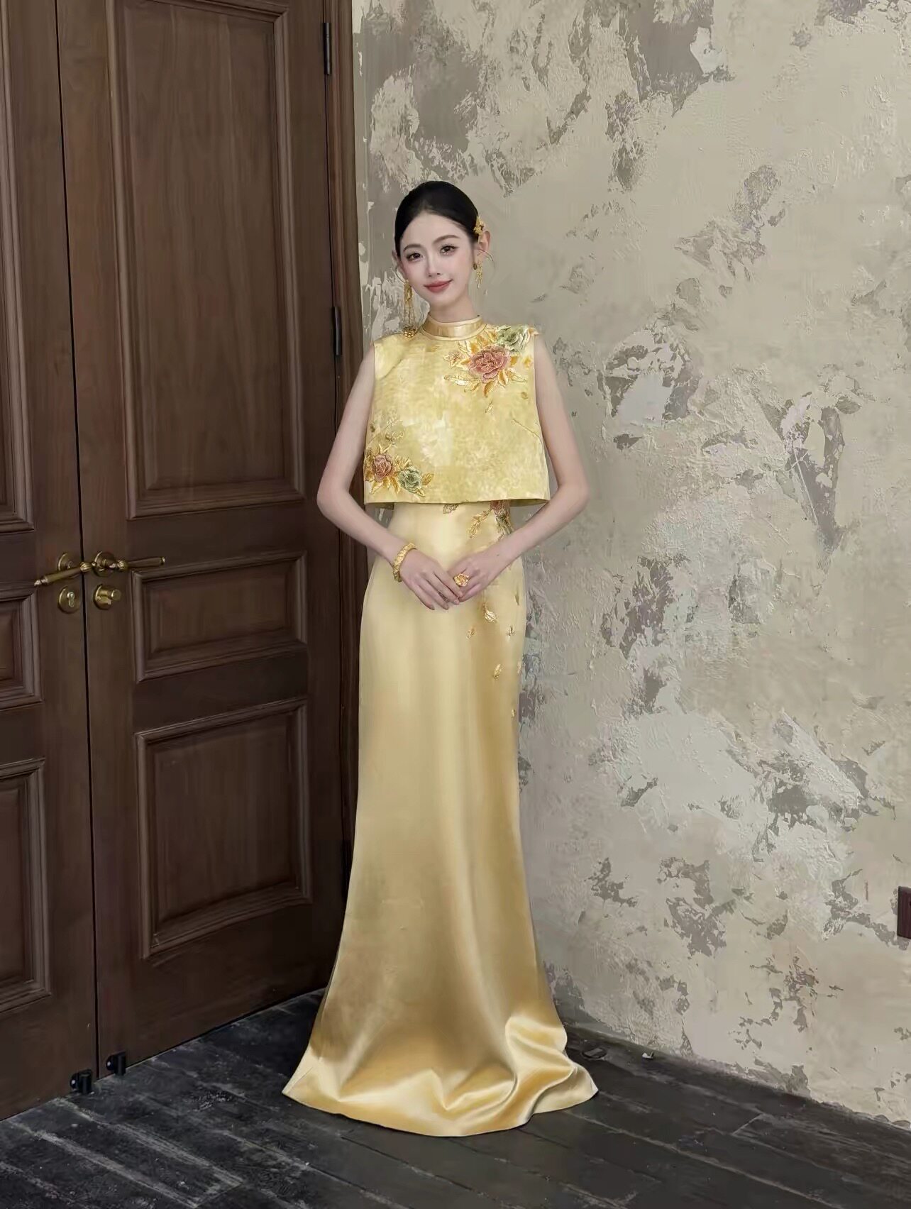 出租金宝旗袍两件套新中式结婚新娘礼服金色黄色刺绣敬酒真丝新款
