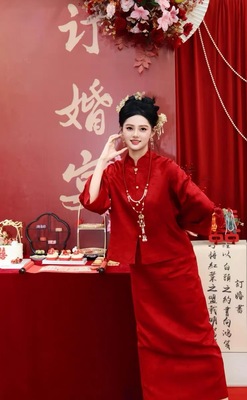 出租满庭芳逢吉祥红色旗袍2025新款春季订婚礼服新中式套装敬酒服