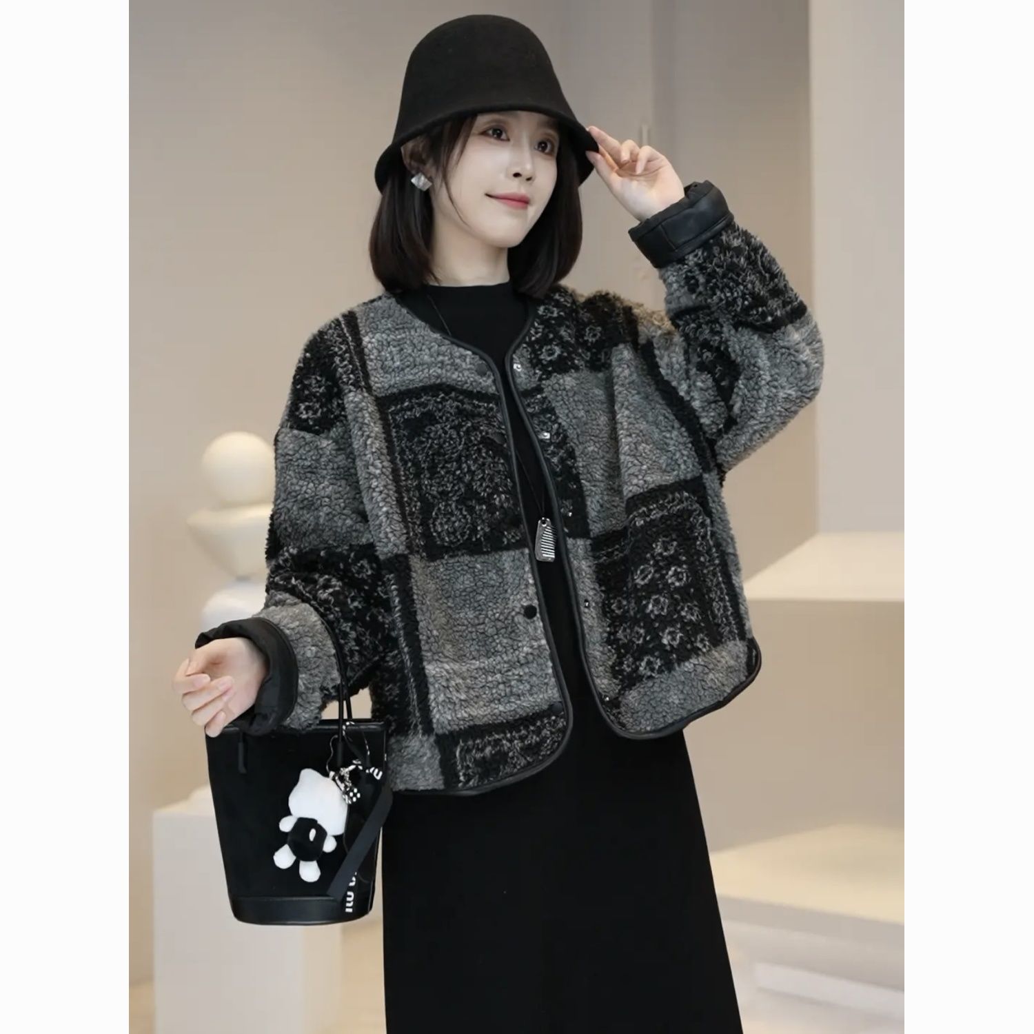 2025新款加绒加厚毛外套女外套秋冬款休闲高级感复古洋气外穿上衣