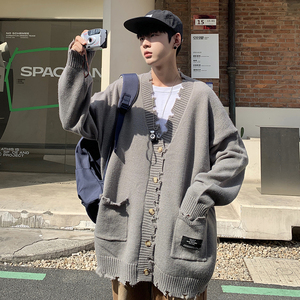 709-MY62-P100 春秋休闲v领复古破边大口袋针织毛衣男 模特图，男装针织衫/毛衣，星座709