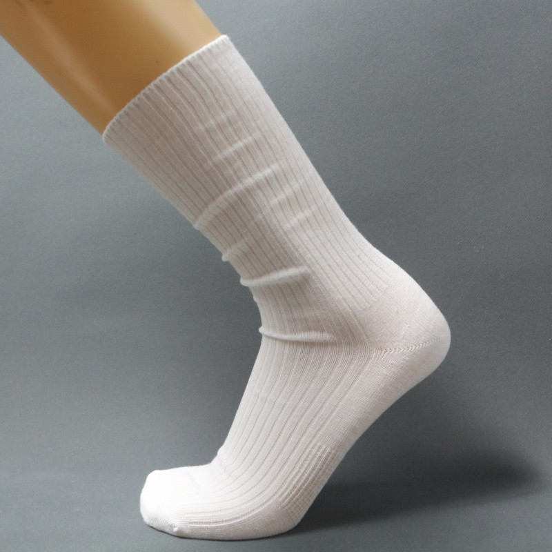 无骨袜子日单发黄点纯棉中筒袜