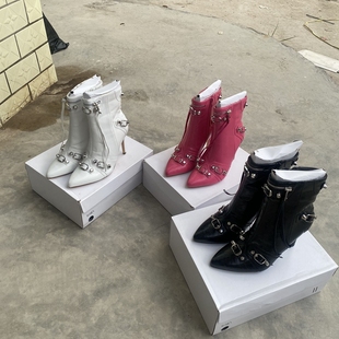 欧美侧拉链时装朋克风靴女2025新款尖头细跟机车靴子高级感时装靴