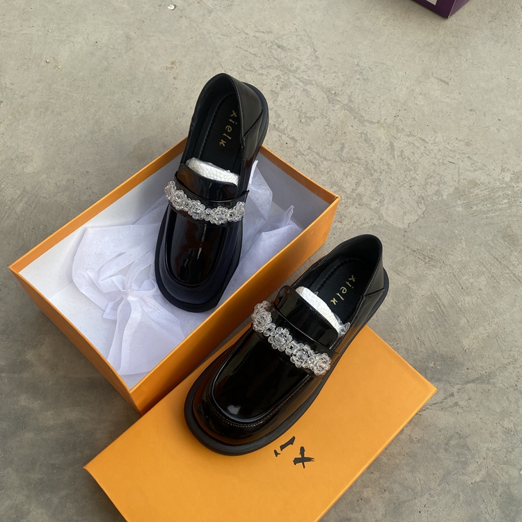 黑色小皮鞋女春秋2025新款乐福鞋英伦平底单鞋大码女鞋