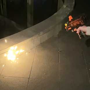 三角洲同款 电动mp7冲锋枪童年玩具手持连发大容量透明玩具枪