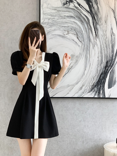 雅雪莲网络服饰