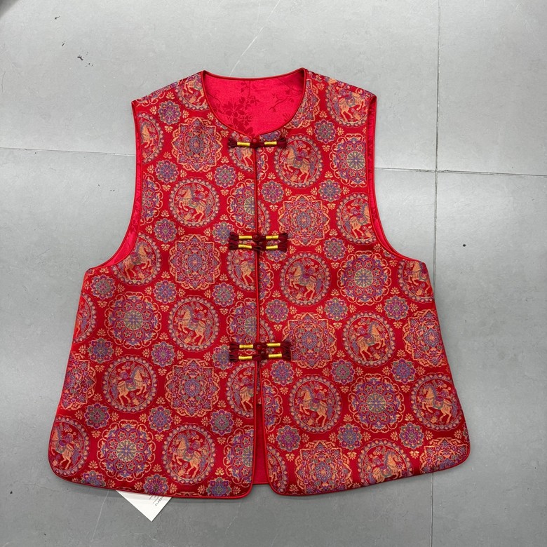 2026春装新款红色国风盘扣马甲女新中式人丝提花坎肩新年喜庆百搭,女装/女士精品,马夹,淘宝优惠券,粉丝福利购,淘宝优惠卷