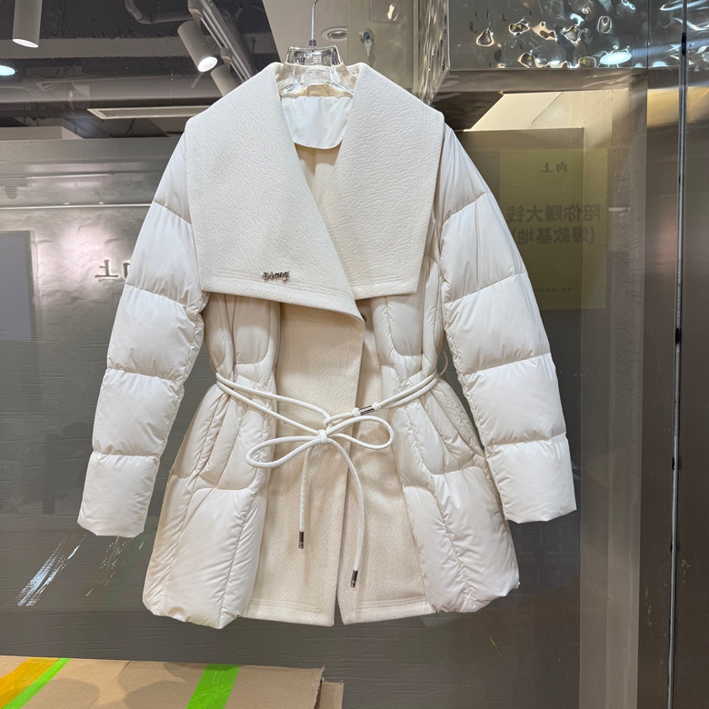 2025年冬装新款时尚气质羽绒服