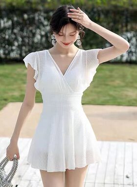 遮肚子女连体保守显瘦泡温泉
