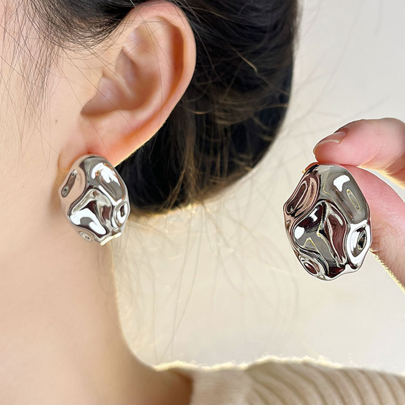 欧美夸张设计金属不规则凹凸锤纹耳环秋冬耳钉轻奢高级感气质大气