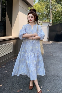 韩系棉麻蓝色碎花连衣裙女夏2025新款超好看独特漂亮裙子今年流行图片