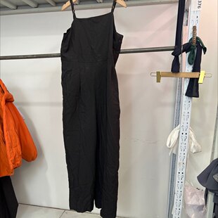 104 新款 后面自己调节西装 8899日元 料子长140 vis家胸围96