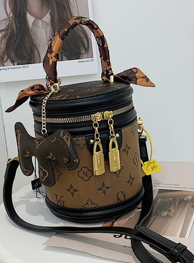 Clean Knоck圆筒包包女2026新款质感女包手提包百搭单肩包斜挎包