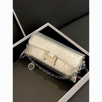 Clean Knоck包包女2026时尚小方包时尚巴比龙链条高级感蛇骨链包