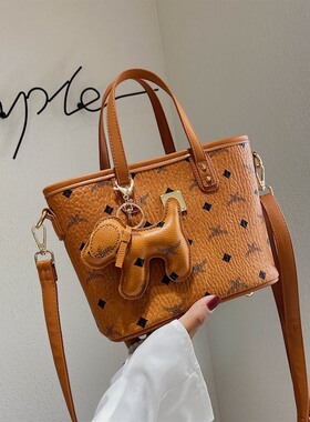 Clean Knоck包包女2026新款时尚百搭水桶包手提包休闲单肩斜挎包