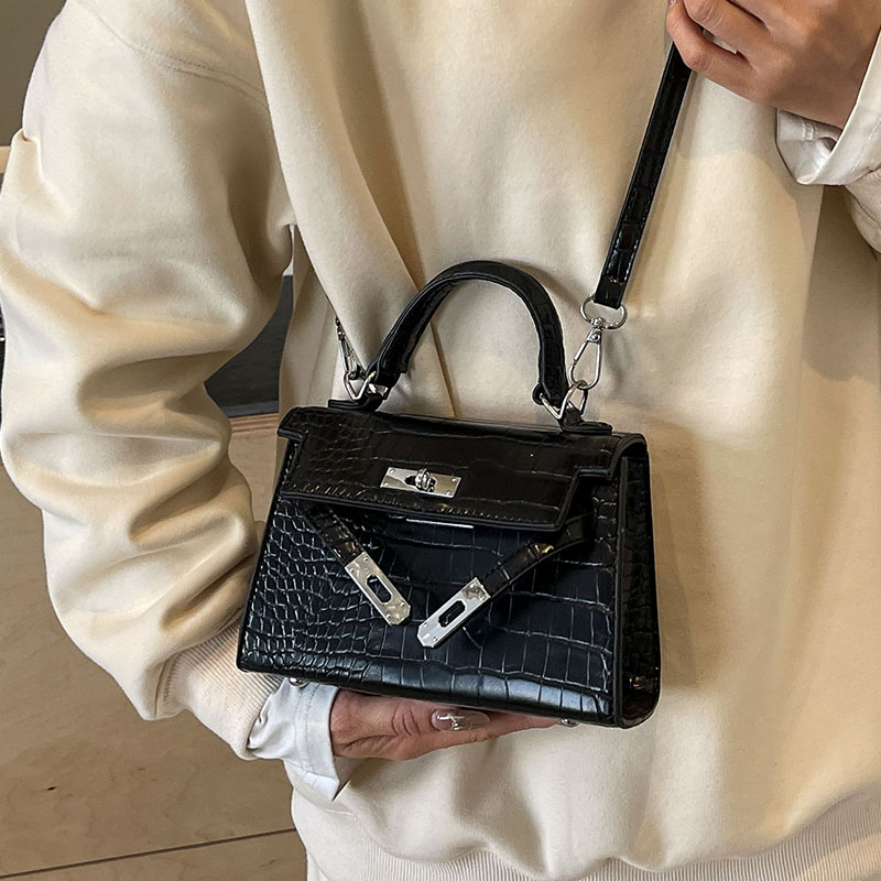 Clean Knоck鳄鱼纹手拎包包女2025新款百搭凯莉包潮流斜挎包女包