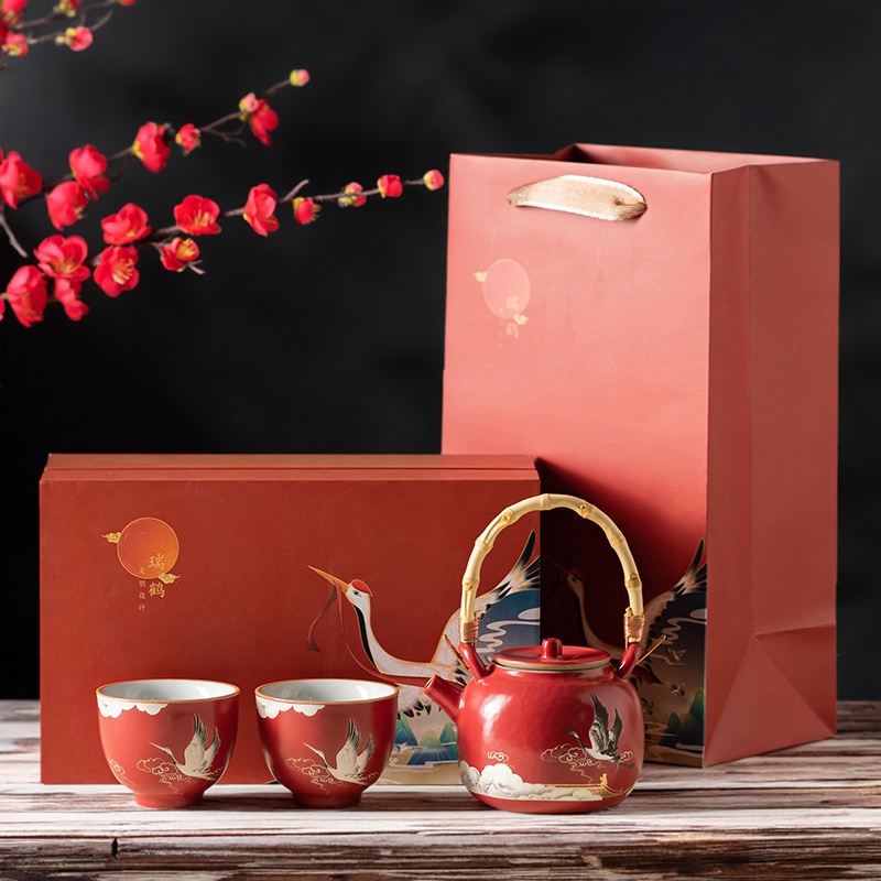 故宫红瑞鹤呈祥陶瓷一壶两杯礼盒