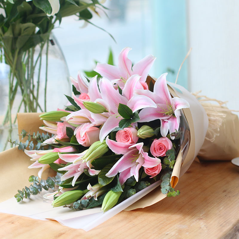 生日花玫瑰百合成都鲜花束速递天津济南南京长沙西安沈阳南宁同城