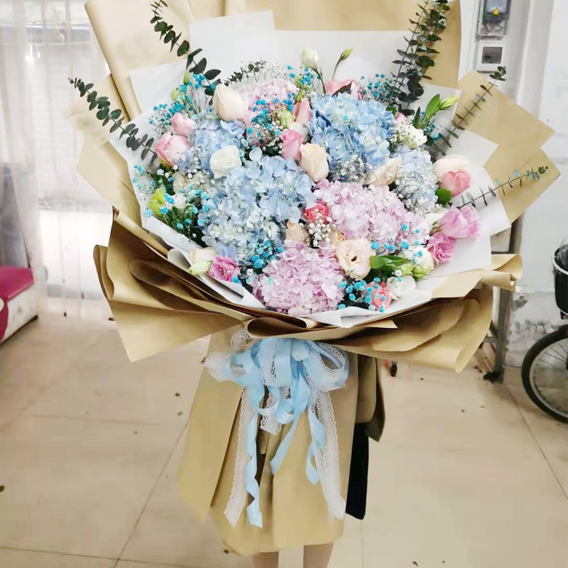 柳州南宁超大韩式花束鲜花同城速递玫瑰混搭送女友闺蜜生日花束