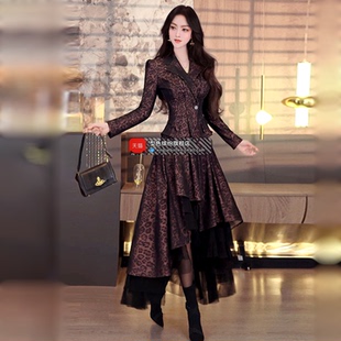 秋季小众原创设计感西装大摆裙两件套2025新款女神范印花套装裙