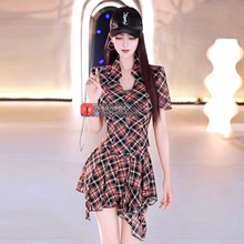 夏季格纹网纱印花上衣不规则百褶短裙裤两件套2025新款短袖套装