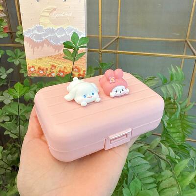 卡通公仔便携式药盒可以折叠一周