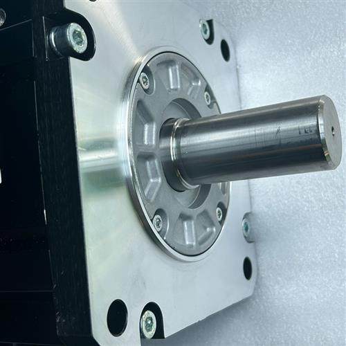 全新库存9新原装伺服3.5KW.  HG-SR352B全新议价