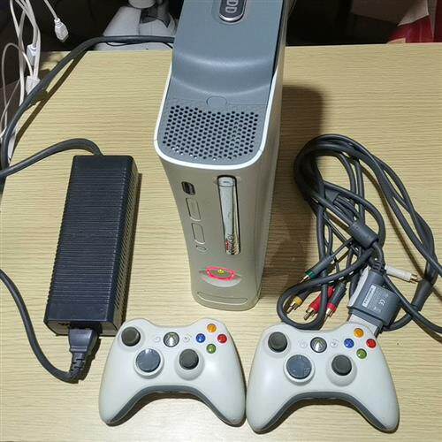 全新库存XBox360 功能正常玩游戏全新议价
